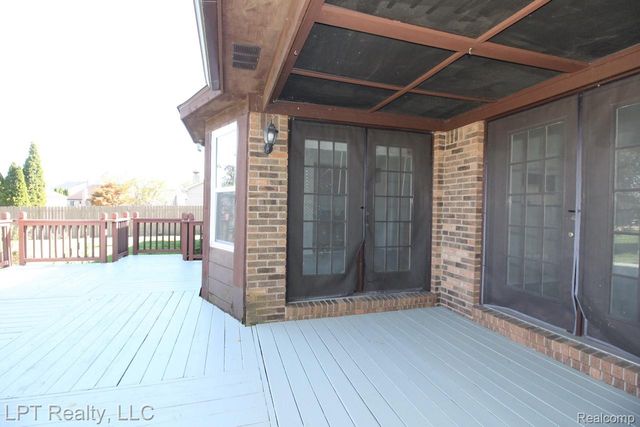 41175 Justin Drive, Clinton Charter Township, MI 48038