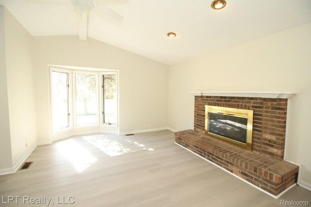 41175 Justin Drive, Clinton Charter Township, MI 48038