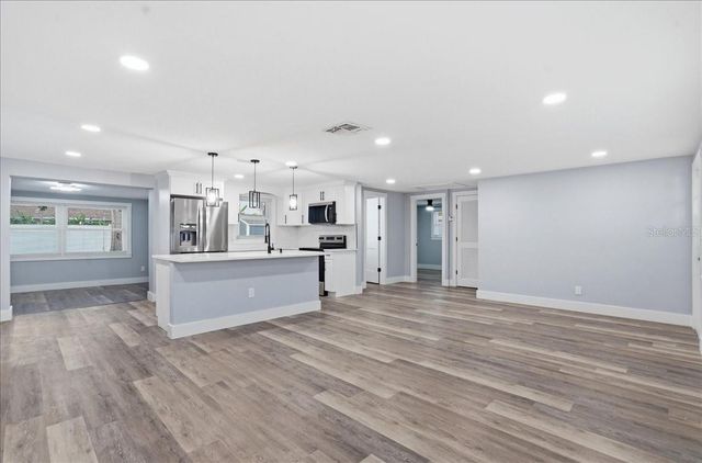 5721 65TH AVENUE N, Pinellas Park, FL 33781