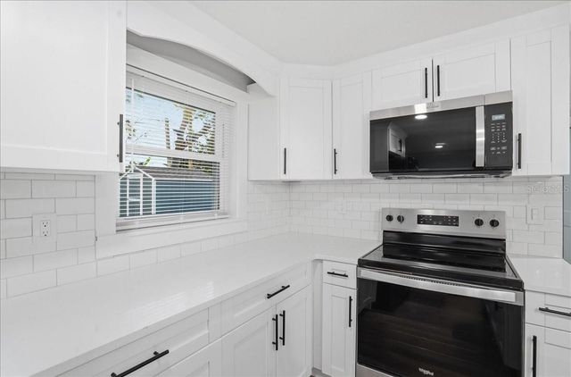 5721 65TH AVENUE N, Pinellas Park, FL 33781