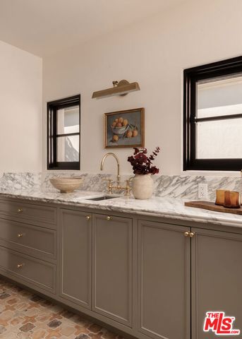 1641 N Ogden Drive, Los Angeles, CA 90046