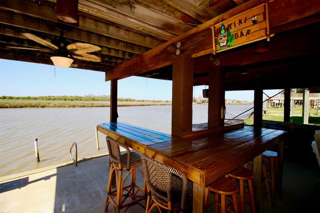 215 Redfish Drive, Freeport, TX 77541