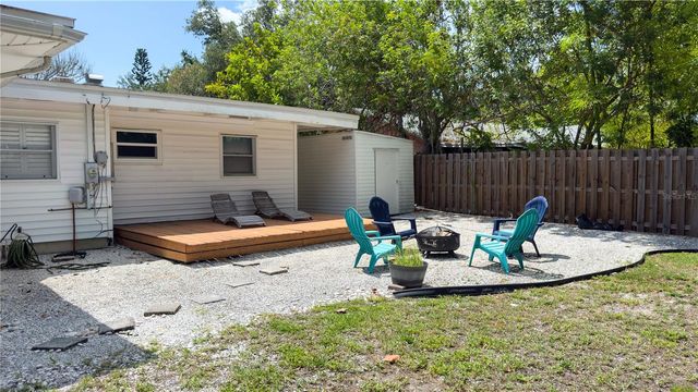 2475 W PAULSTAN COURT, Sarasota, FL 34237