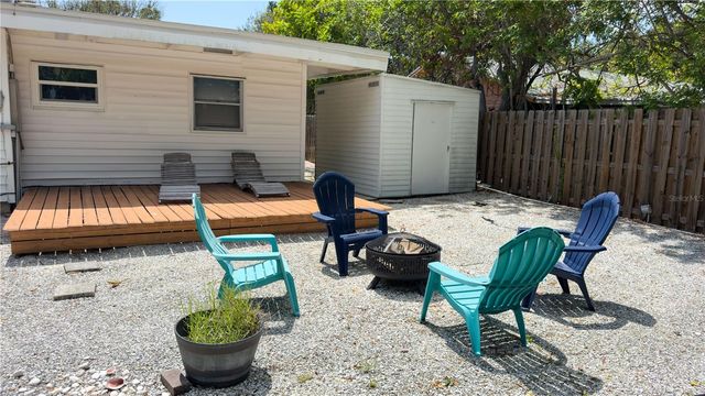 2475 W PAULSTAN COURT, Sarasota, FL 34237