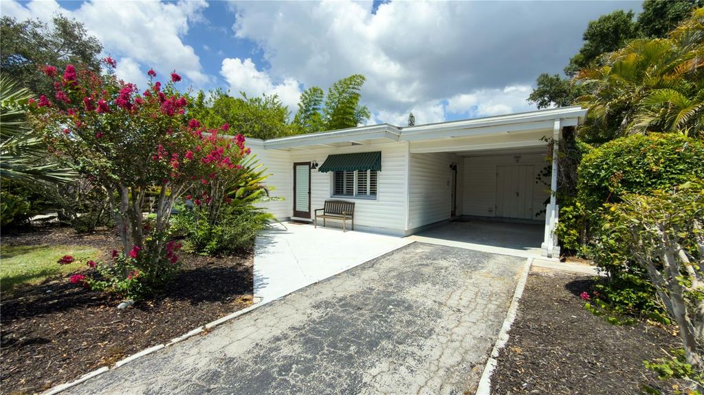 2475 W PAULSTAN COURT, Sarasota, FL 34237