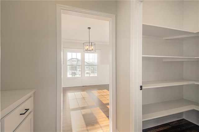 8973 NE 99th Street, Kansas City, MO 64157