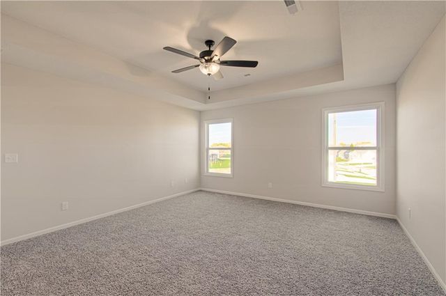 8973 NE 99th Street, Kansas City, MO 64157