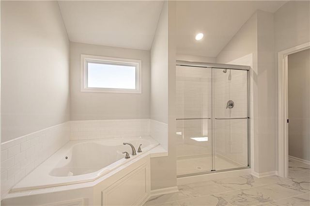 8973 NE 99th Street, Kansas City, MO 64157