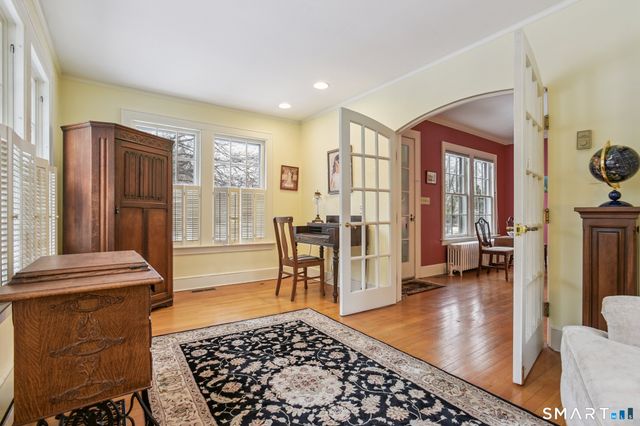 56 Roger Road, New Haven, CT 06515