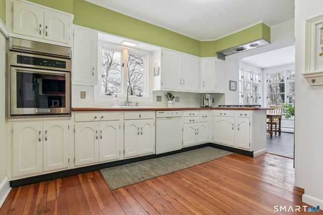 56 Roger Road, New Haven, CT 06515