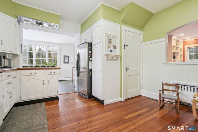 56 Roger Road, New Haven, CT 06515