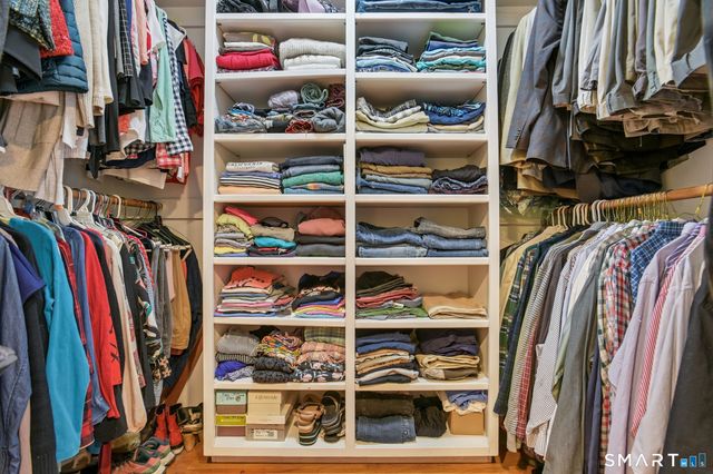 56 Roger Road, New Haven, CT 06515