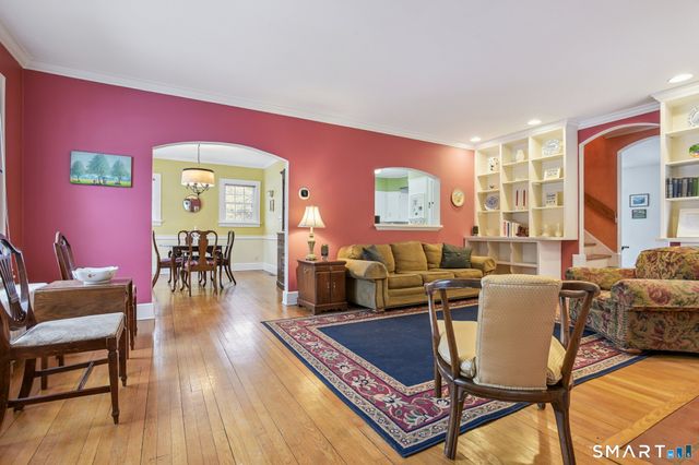 56 Roger Road, New Haven, CT 06515