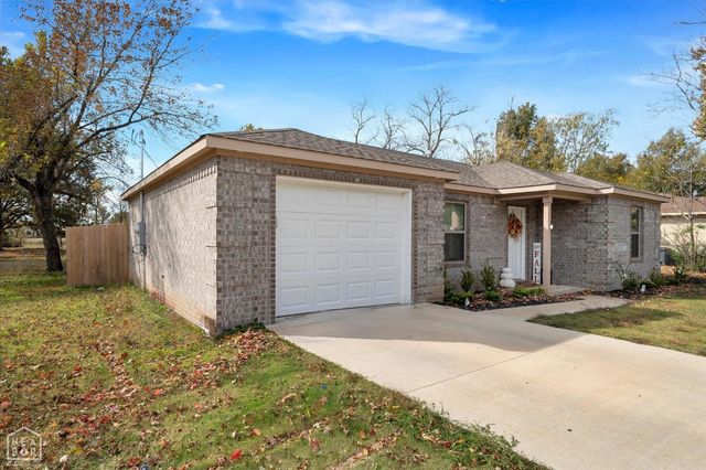 406 Circle Drive, Hoxie, AR 72433