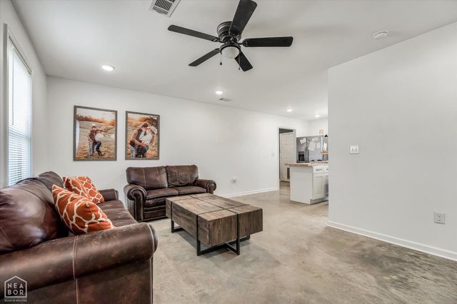 406 Circle Drive, Hoxie, AR 72433