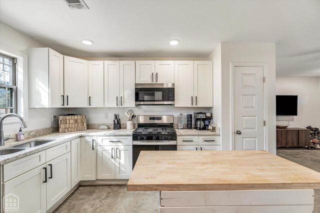 406 Circle Drive, Hoxie, AR 72433