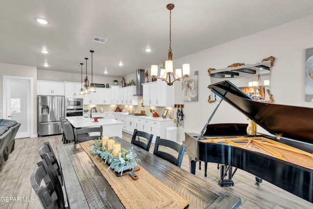 12437 Addingham Ct Court, El Paso, TX 79928