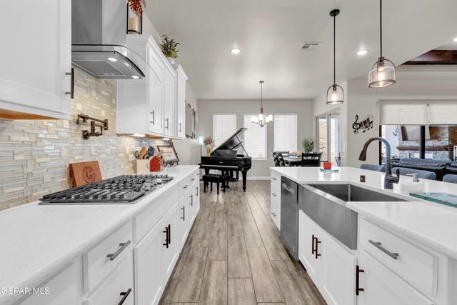 12437 Addingham Ct Court, El Paso, TX 79928