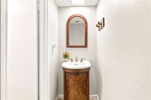 6304 Park Avenue D3, Sandy Springs, GA 30342