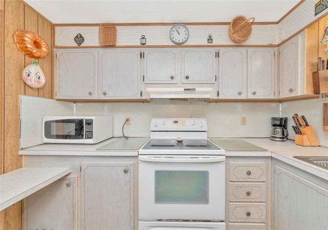 216 OUTER DRIVE E, Venice, FL 34285