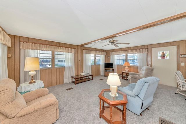 216 OUTER DRIVE E, Venice, FL 34285