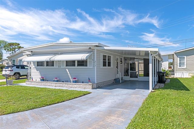 216 OUTER DRIVE E, Venice, FL 34285