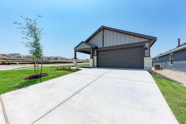 5101 Stockton LN, Del Valle, TX 78617