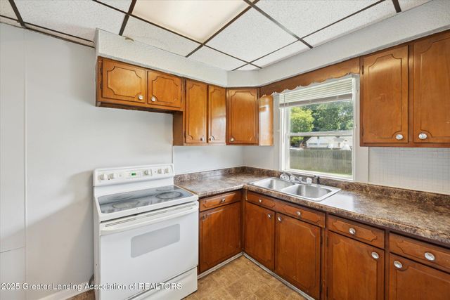 2011 S Martin Luther King Jr Boulevard, Lansing, MI 48910