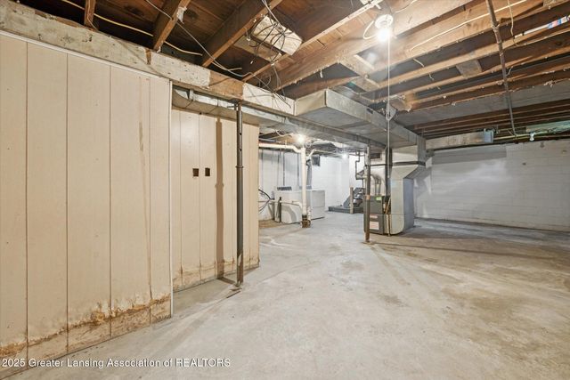 2011 S Martin Luther King Jr Boulevard, Lansing, MI 48910