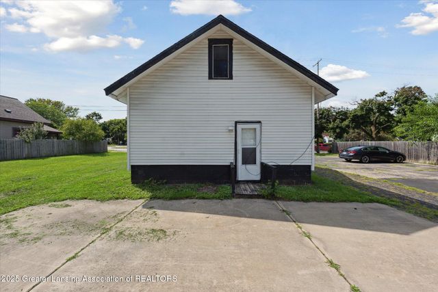 2011 S Martin Luther King Jr Boulevard, Lansing, MI 48910