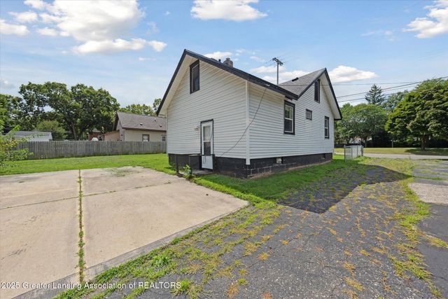 2011 S Martin Luther King Jr Boulevard, Lansing, MI 48910