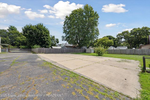 2011 S Martin Luther King Jr Boulevard, Lansing, MI 48910