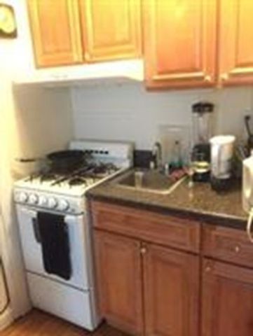42 Dean Road 1, Brookline, MA 02445