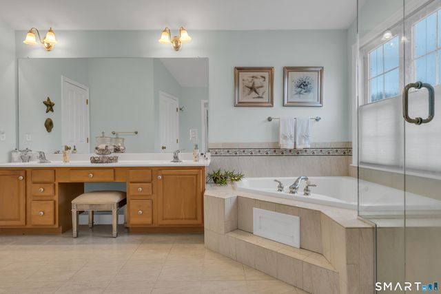 1 Haywagon Drive, Old Lyme, CT 06371