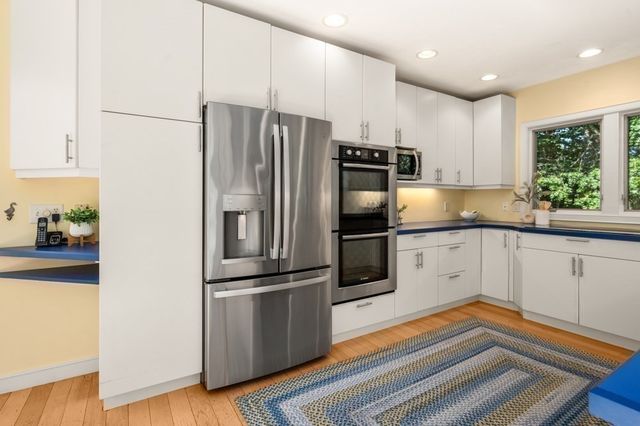 9 Esty Way, Groveland, MA 01834