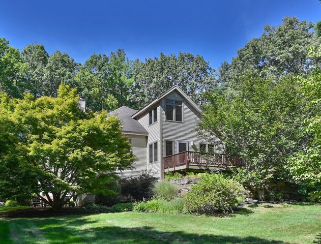 9 Esty Way, Groveland, MA 01834