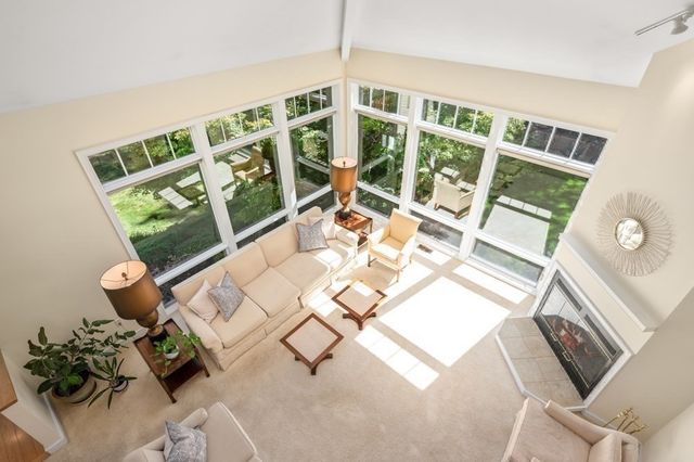 9 Esty Way, Groveland, MA 01834