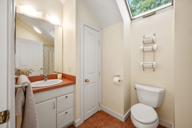 9 Esty Way, Groveland, MA 01834