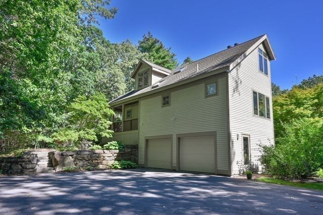 9 Esty Way, Groveland, MA 01834
