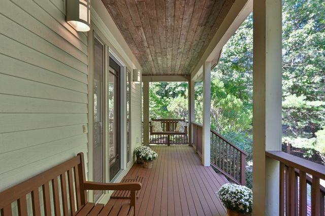 9 Esty Way, Groveland, MA 01834