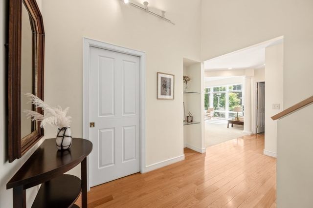 9 Esty Way, Groveland, MA 01834