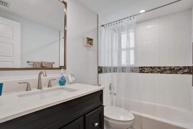 311 E Ocean Avenue 102, Lantana, FL 33462