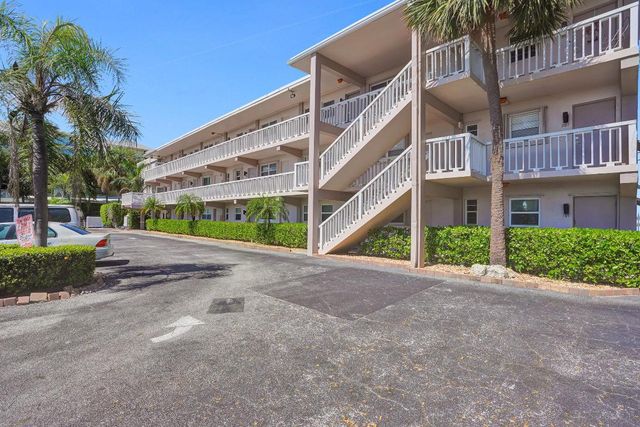 311 E Ocean Avenue 102, Lantana, FL 33462