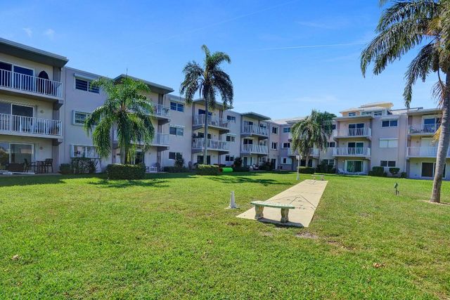311 E Ocean Avenue 102, Lantana, FL 33462