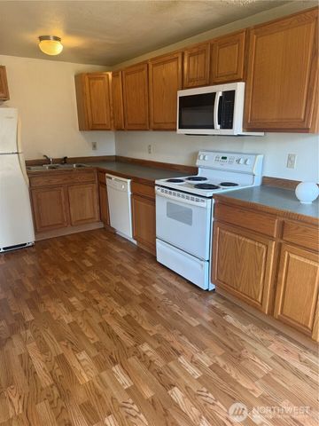 10427 13th Avenue Ct S, Tacoma, WA 98444