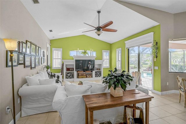 4360 VIA DEL SANTI, Venice, FL 34293