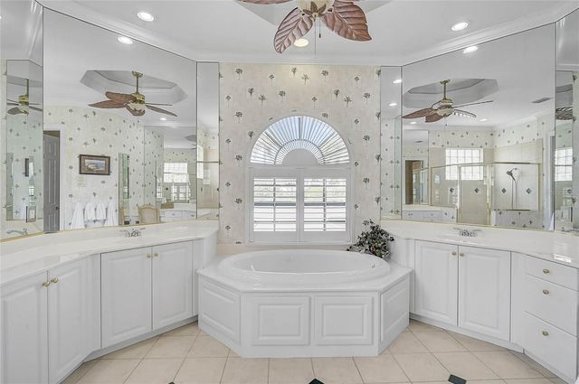 4360 VIA DEL SANTI, Venice, FL 34293