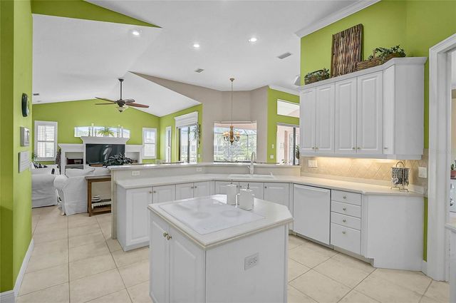 4360 VIA DEL SANTI, Venice, FL 34293