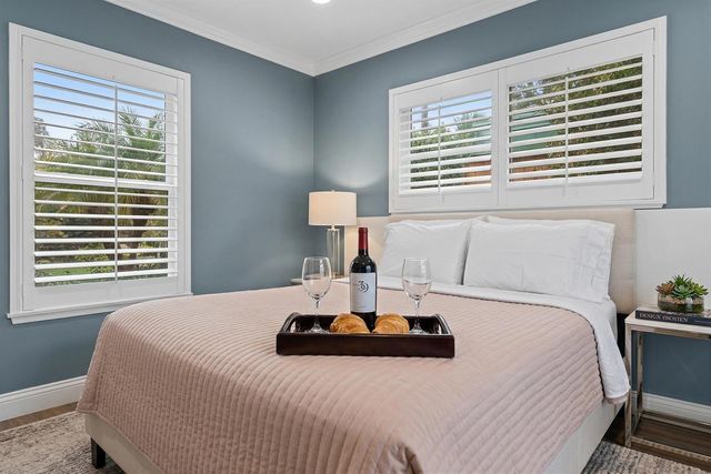 5841 Bayview Drive, Fort Lauderdale, FL 33308