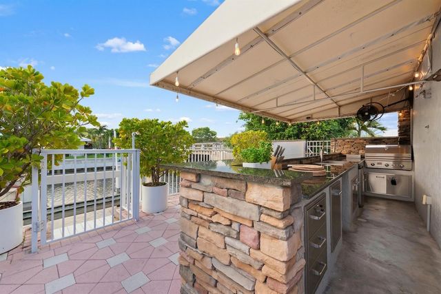 5841 Bayview Drive, Fort Lauderdale, FL 33308